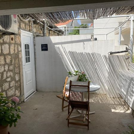 Tree Apartment Дубровник Екстериор снимка